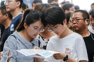 遮天蔽日！珀尔特尔平生涯纪录6帽 11中7拿到16分13板